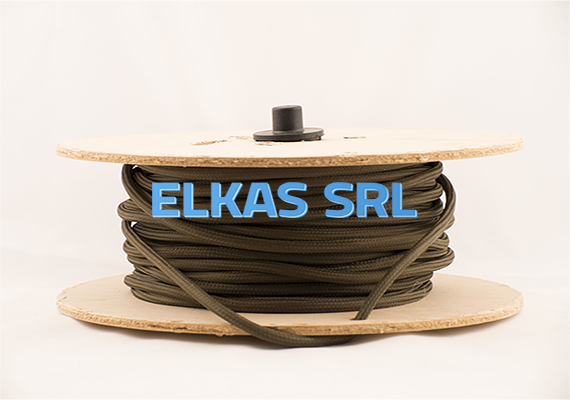 Nuestros cables cuentan con certificación. Además cuentan con un proceso de pegado que evita que se despelucen en su armado.